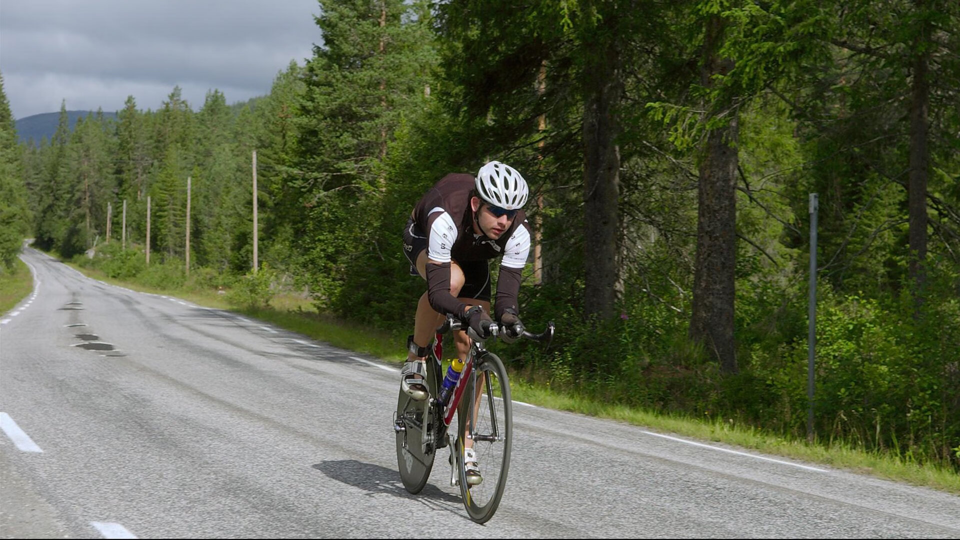“2025世界游泳锦标赛:水上芭蕾精彩纷呈,艺术之美与竞技并行”