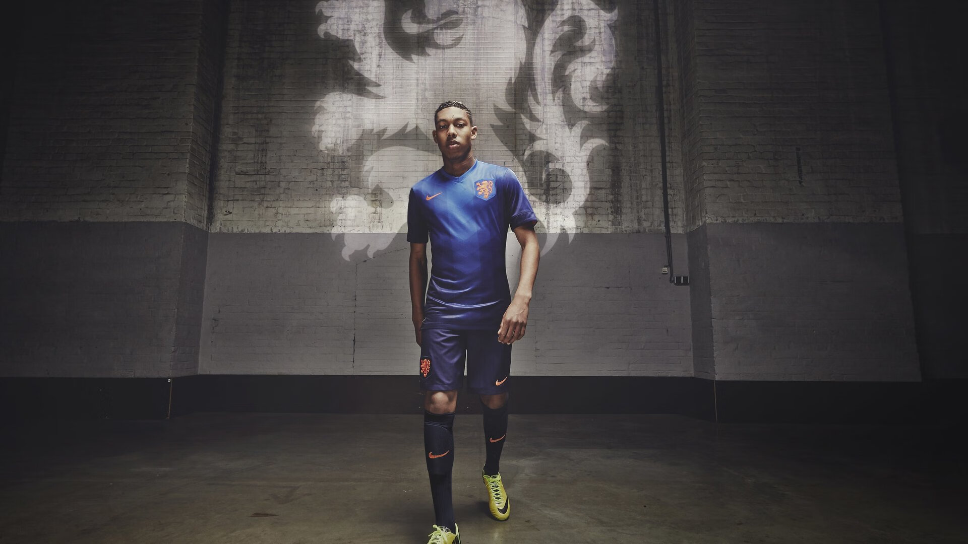 “电动冲浪:马鞍山赛场引领全新水上运动风潮”