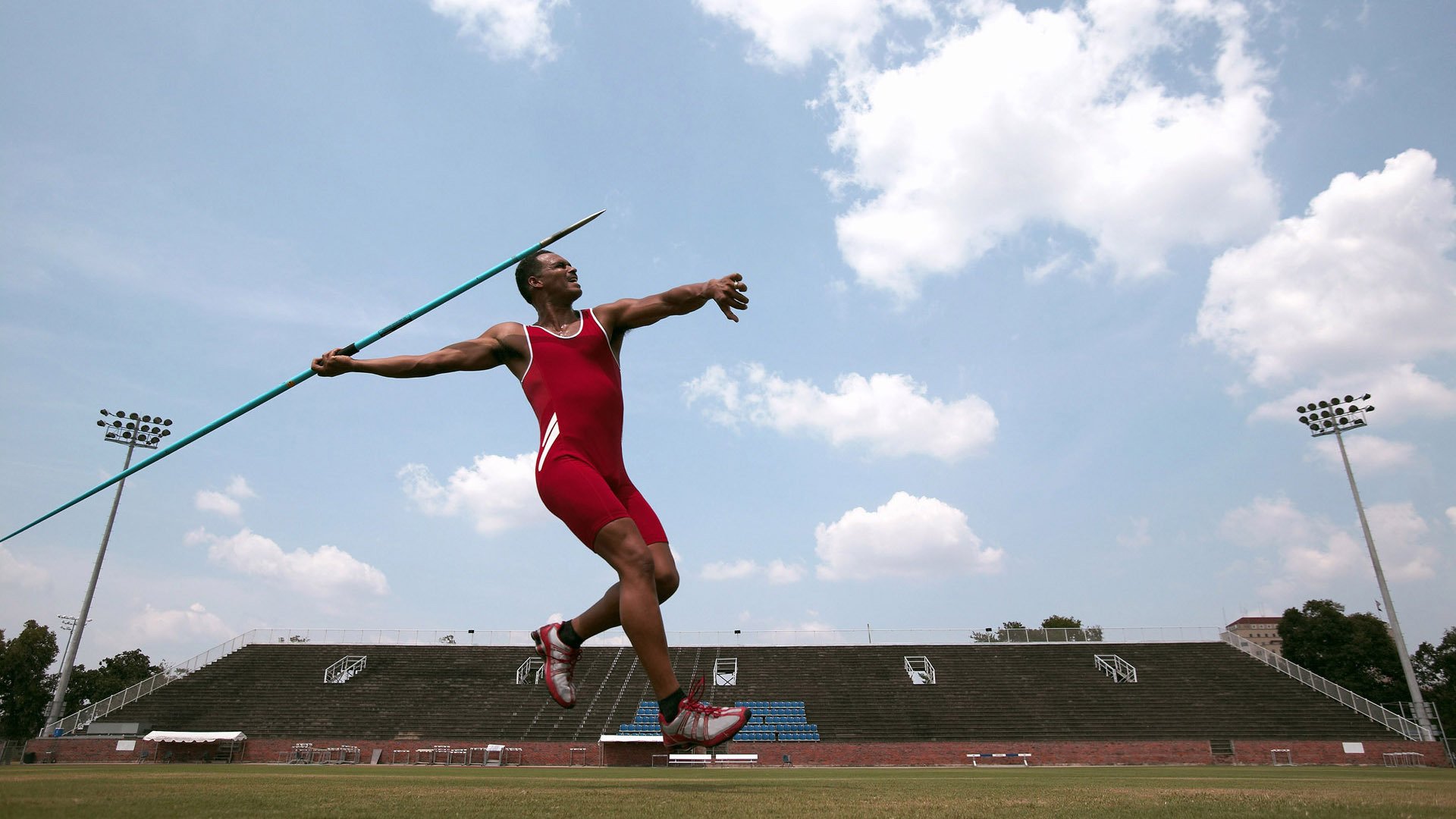 世界杯揭秘：阿根廷更衣室内部演讲视频曝光 热泪盈眶